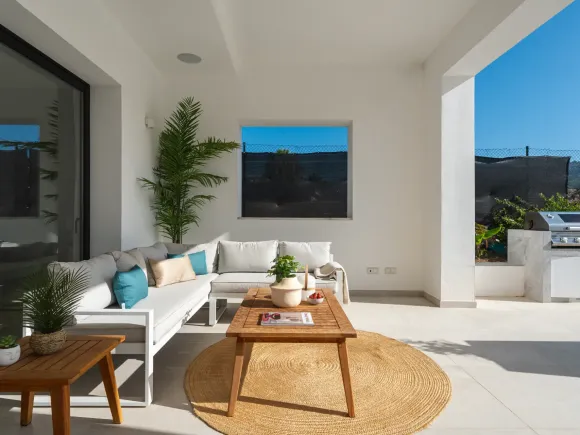 Villa Andrea - Frontline Golf Contemporary Villa in Santa Maria Golf, Elviria