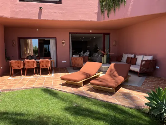 Menara Beach 1201 - Ground Floor Apartment in Estepona East