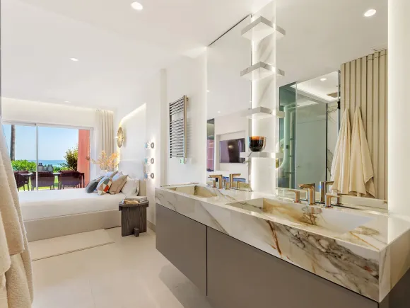 Menara Beach 1201 - Ground Floor Apartment in Estepona East
