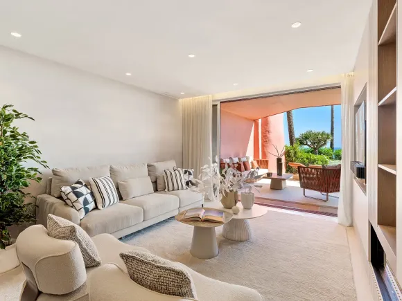 Menara Beach 1201 - Ground Floor Apartment in Estepona East