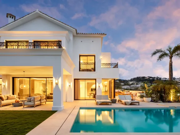 Villa Fortuna – Villa with Golf and Sea Views in Los Arqueros, Marbella
