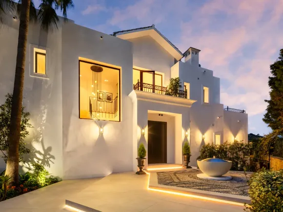 Villa Fortuna – Villa with Golf and Sea Views in Los Arqueros, Marbella