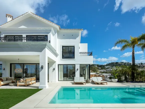 Villa Fortuna – Villa with Golf and Sea Views in Los Arqueros, Marbella
