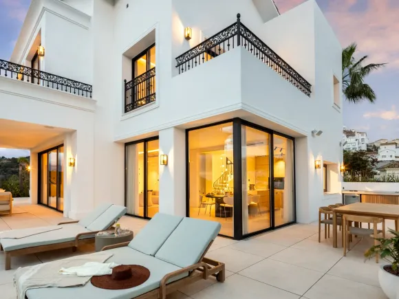 Villa Fortuna – Villa with Golf and Sea Views in Los Arqueros, Marbella