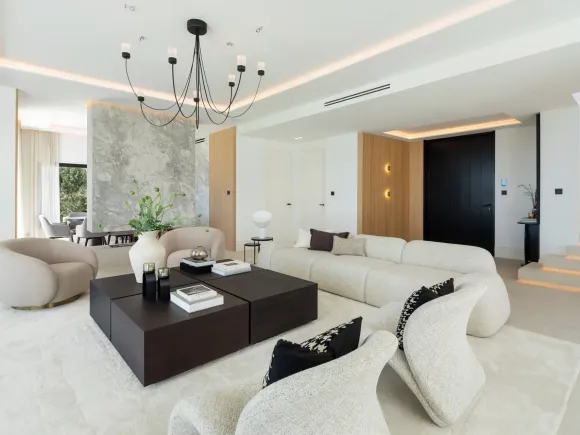 Villa Fortuna – Villa with Golf and Sea Views in Los Arqueros, Marbella