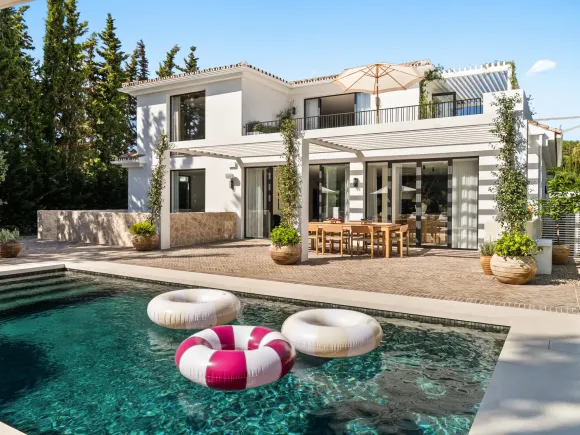 Villa Siena - Timeless Elegance on Las Brisas Golf