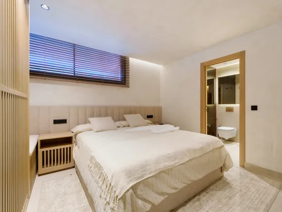 Altos de Puente Romano 13 – Renovated Townhouse on Marbella’s Golden Mile