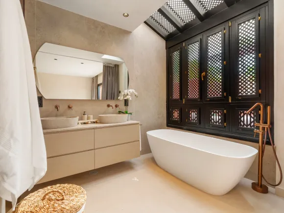 Altos de Puente Romano 13 – Renovated Townhouse on Marbella’s Golden Mile