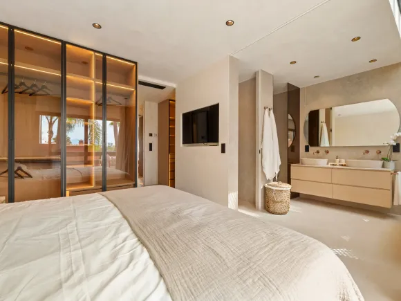 Altos de Puente Romano 13 – Renovated Townhouse on Marbella’s Golden Mile