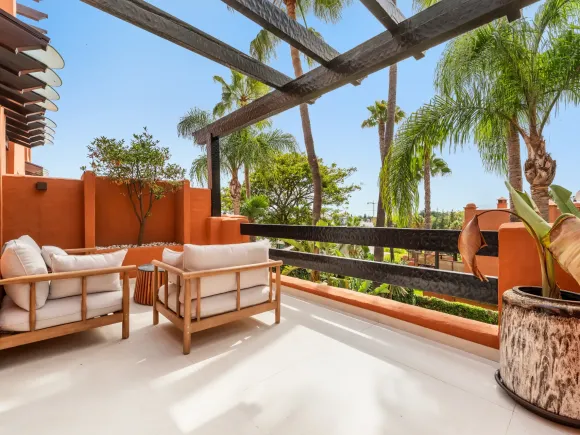 Altos de Puente Romano 13 – Renovated Townhouse on Marbella’s Golden Mile
