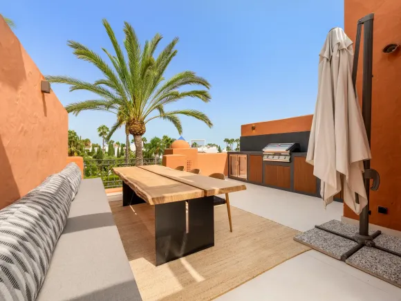 Altos de Puente Romano 13 – Renovated Townhouse on Marbella’s Golden Mile