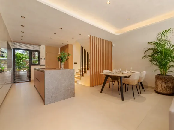 Altos de Puente Romano 13 – Renovated Townhouse on Marbella’s Golden Mile