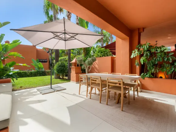 Altos de Puente Romano 13 – Renovated Townhouse on Marbella’s Golden Mile