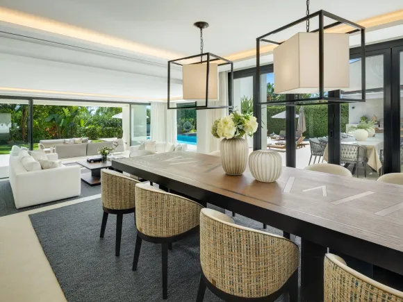 Villa Malibu – Modern Elegance in Nueva Andalucía’s Golf Valley