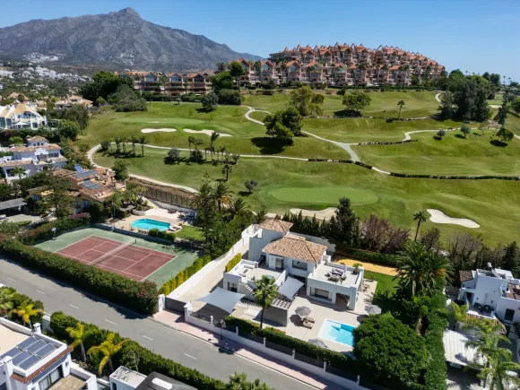 Villa Malibu – Modern Elegance in Nueva Andalucía’s Golf Valley