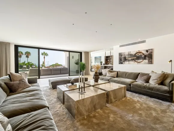 Villa Rocío – Renovated Andalusian-Style Villa on Marbella’s Golden Mile