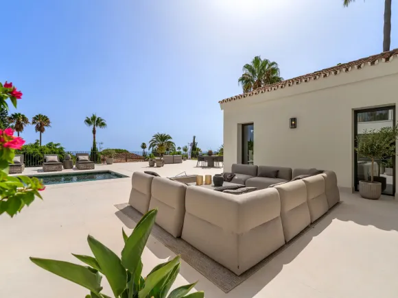 Villa Rocío – Renovated Andalusian-Style Villa on Marbella’s Golden Mile