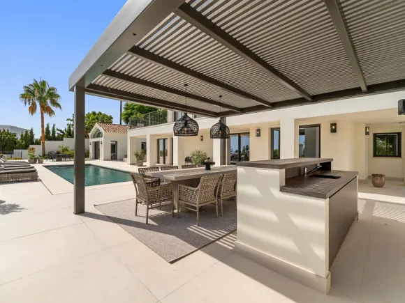 Villa Rocío – Renovated Andalusian-Style Villa on Marbella’s Golden Mile