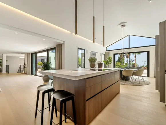 Villa Rocío – Renovated Andalusian-Style Villa on Marbella’s Golden Mile