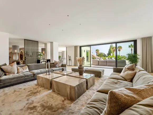 Villa Rocío – Renovated Andalusian-Style Villa on Marbella’s Golden Mile