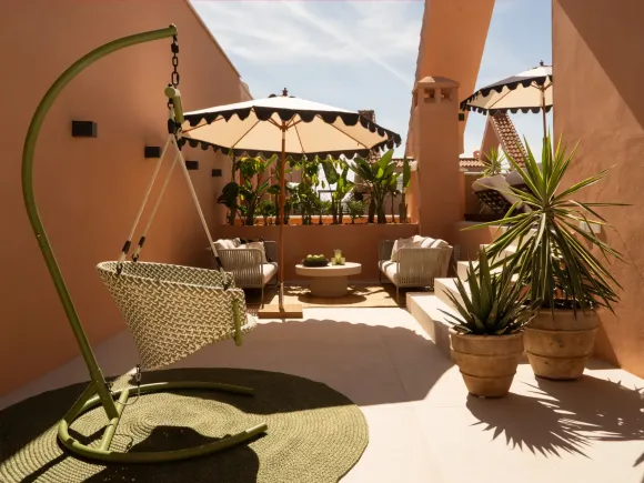 Magna 146 - Fully renovated penthouse with private pool