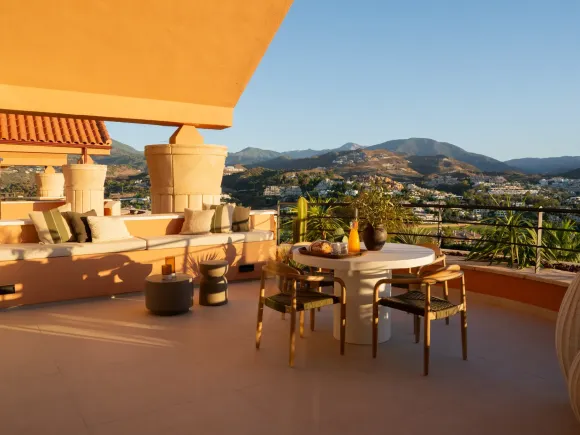 Magna 146 - Fully renovated penthouse with private pool