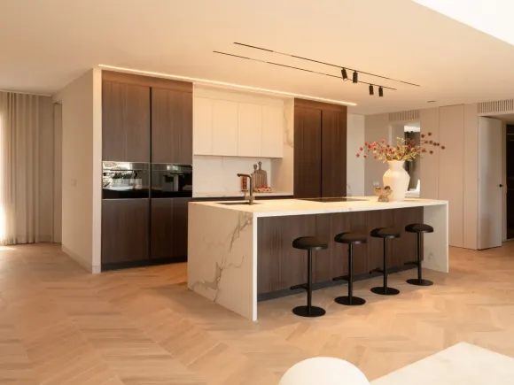 Magna 146 - Fully renovated penthouse with private pool