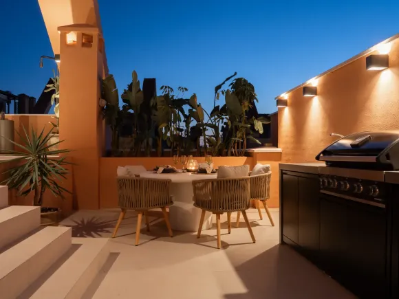Magna 146 - Fully renovated penthouse with private pool