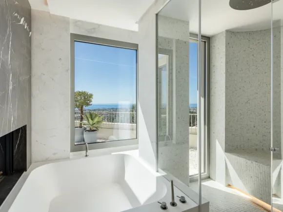Villa Aguila – Modern Comfort with Andalusian Charm in La Quinta