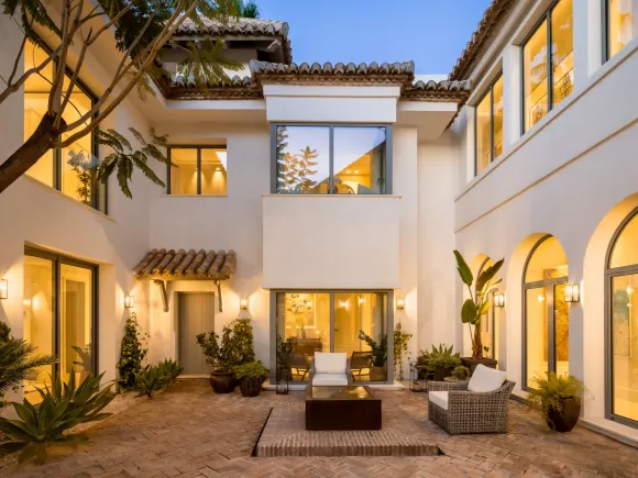 Villa Aguila – Modern Comfort with Andalusian Charm in La Quinta