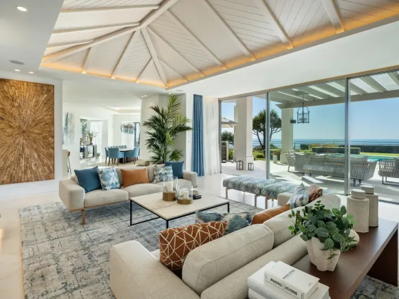 Villa Aguila – Modern Comfort with Andalusian Charm in La Quinta