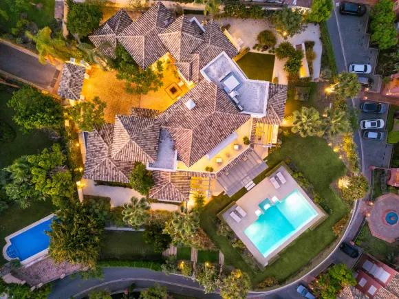 Villa Aguila – Modern Comfort with Andalusian Charm in La Quinta