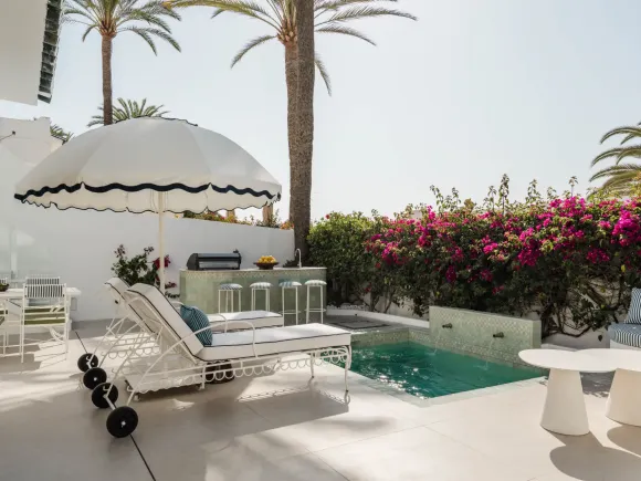 Beachfront semi-detached house on the Golden Mile