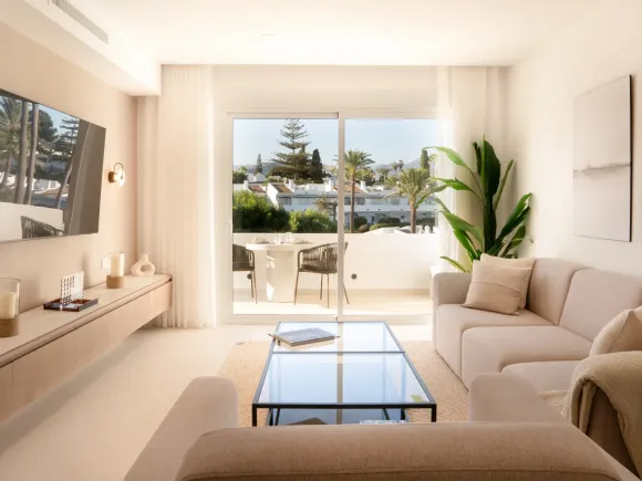 Los Dragos 28 - Duplex Penthouse in Marbella's Golf Valley