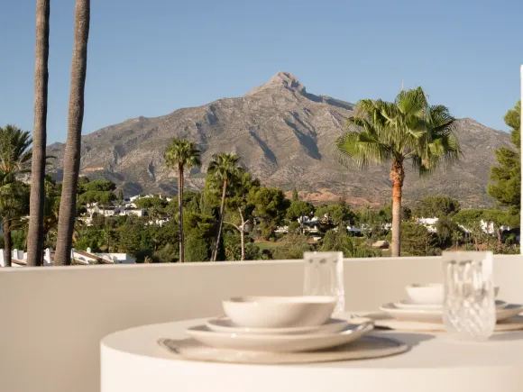 Los Dragos 28 - Duplex Penthouse in Marbella's Golf Valley