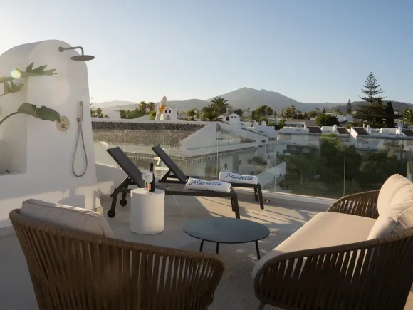Los Dragos 28 - Duplex Penthouse in Marbella's Golf Valley