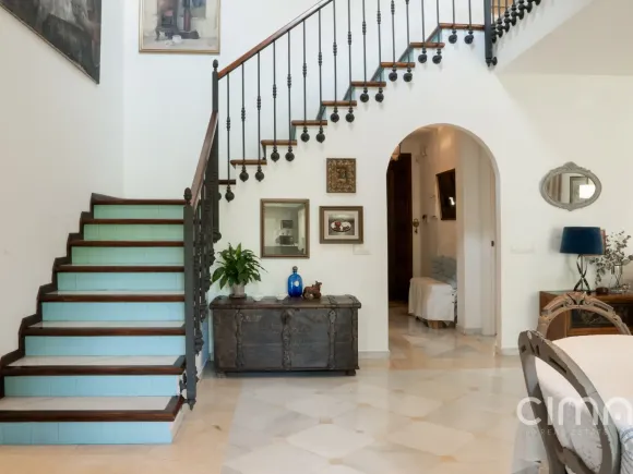 Frontline golf townhouse in Guadalmina Alta