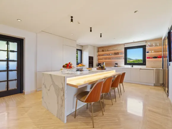 Duplex penthouse  with panoramic views in Monte Paraiso Country Club