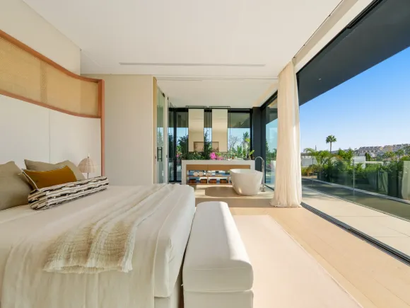 Casa Piemonte - Modern villa in the Heart of the Golf Valley
