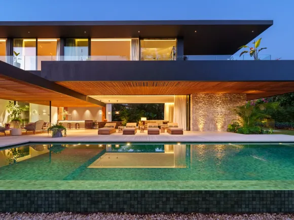 Casa Piemonte - Modern villa in the Heart of the Golf Valley