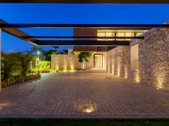 Casa Piemonte - Modern villa in the Heart of the Golf Valley