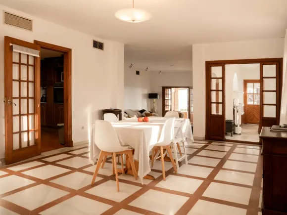Charming family villa with panoramic sea views in Seghers, Estepona