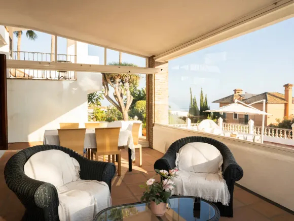 Charming family villa with panoramic sea views in Seghers, Estepona