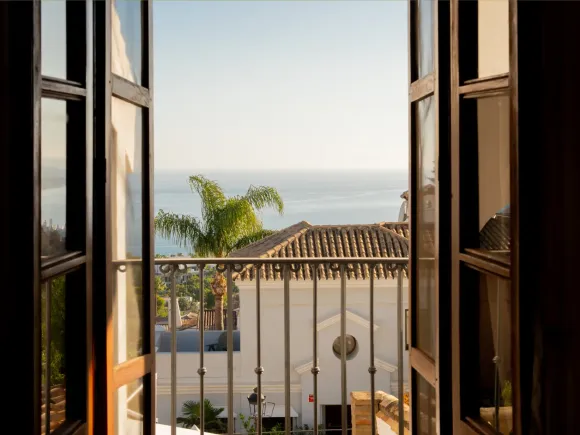 Charming family villa with panoramic sea views in Seghers, Estepona