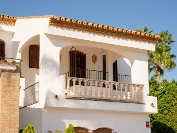 Charming family villa with panoramic sea views in Seghers, Estepona
