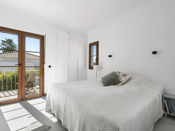 Renovated Villa with Sea Views and Mediterranean Charm