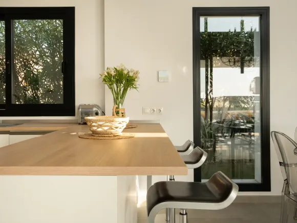Contemporary 3-bedroom villa in Valle Romano