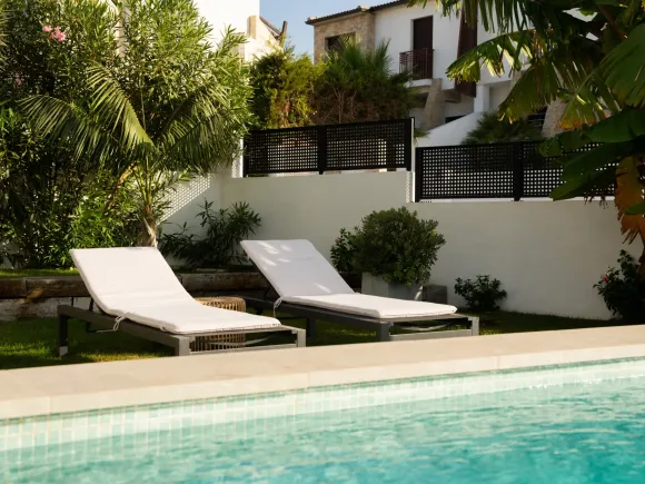 Contemporary 3-bedroom villa in Valle Romano