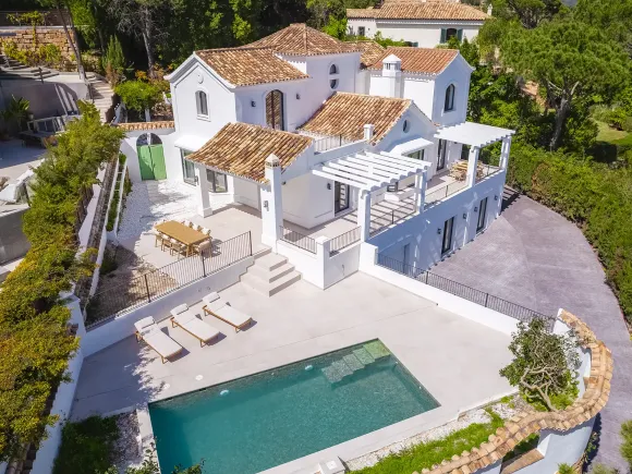 Renovated Villa with Sea Views in El Madroñal