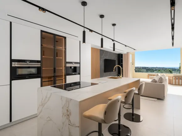 Renovated Apartment with Panoramic Views in Palacetes Los Belvederes